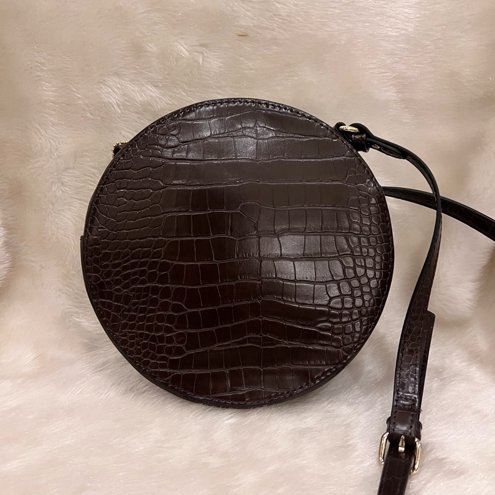 Steve Madden Round Crossbody - Picture 3 of 10